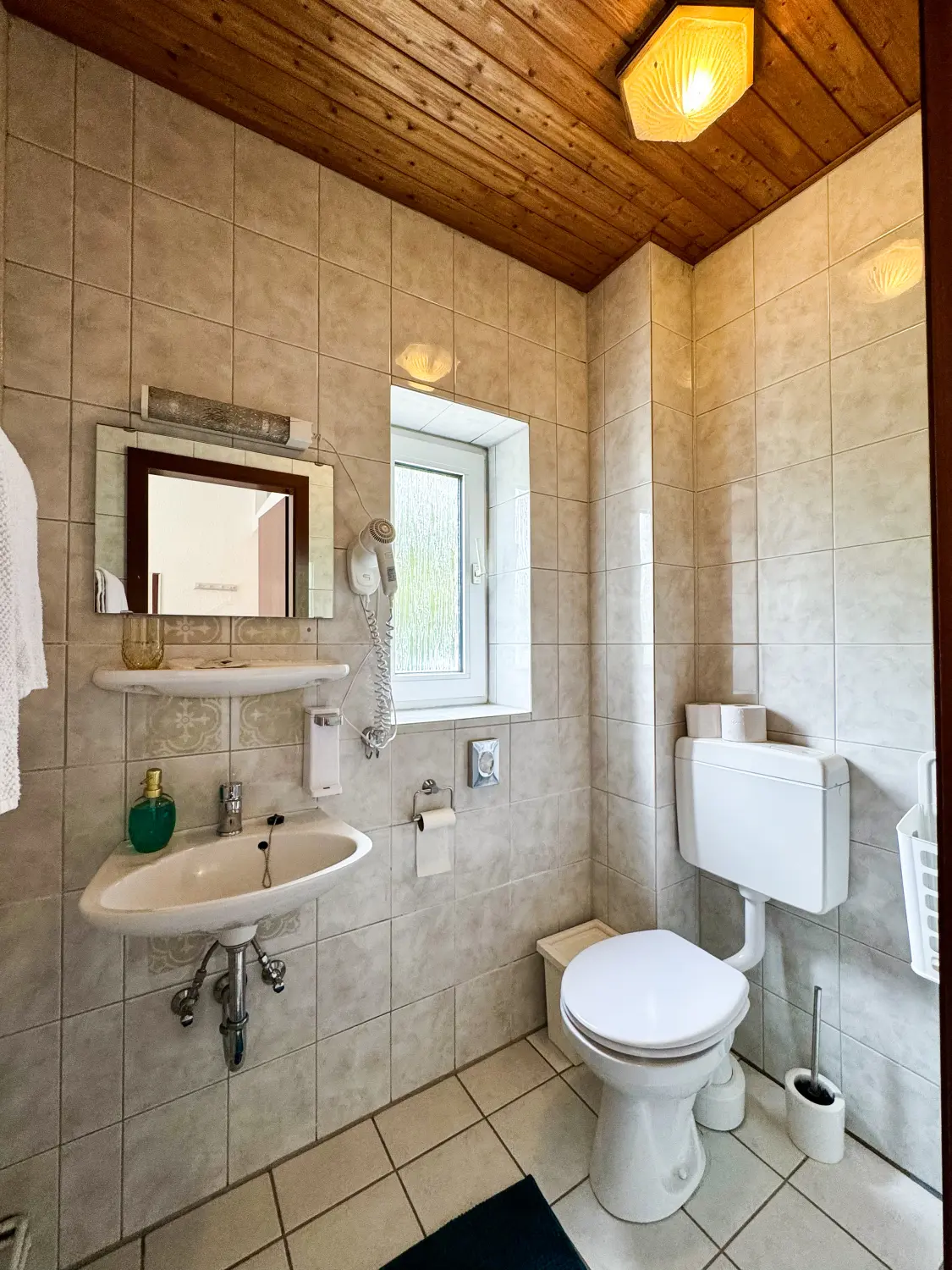 Rael Boardinghouse – Badezimmer