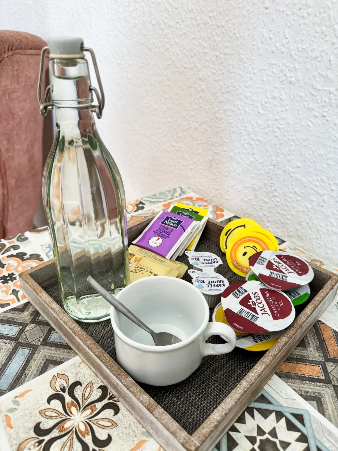 Rael Boardinghouse – Frühstückstablett