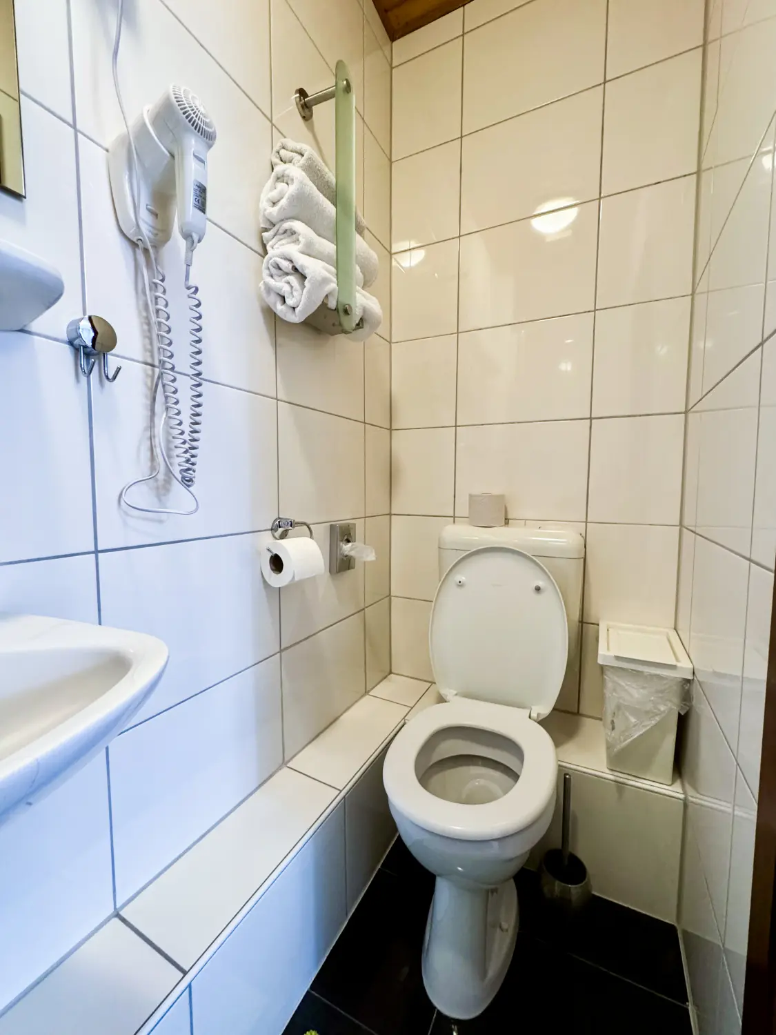 Rael Boardinghouse – Badezimmer