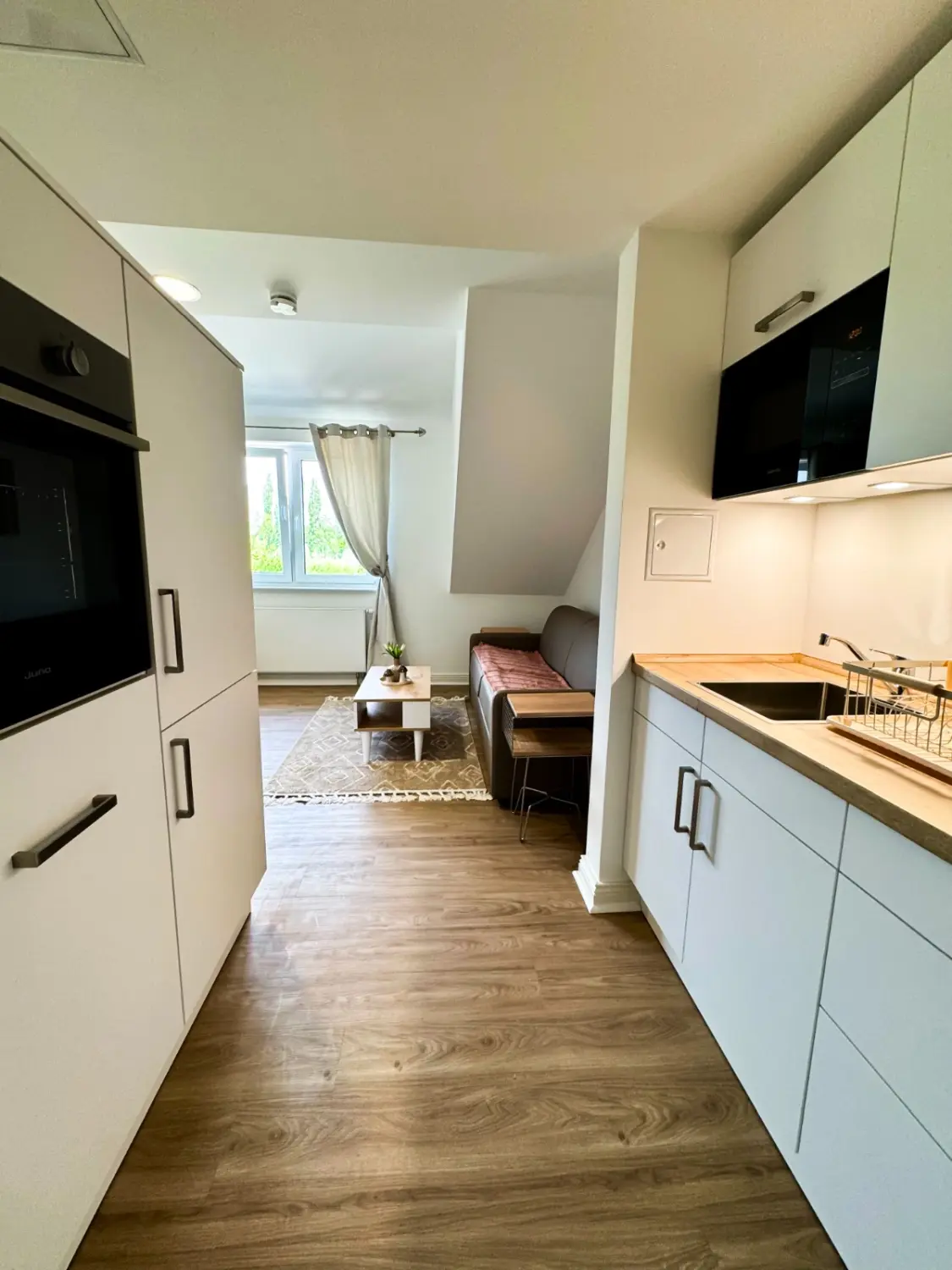 Rael Boardinghouse – Apartment 1 Küche