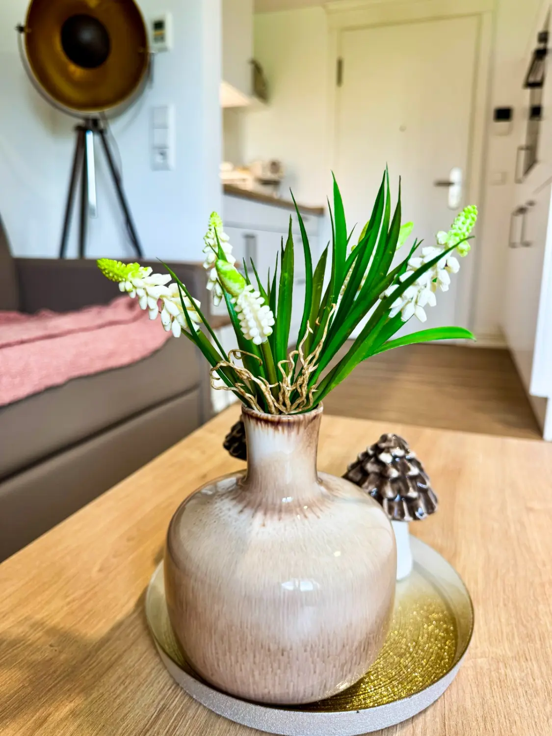 Rael Boardinghouse – Apartment 1 Blumenvase