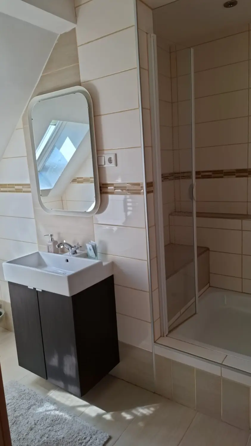Rael Boardinghouse – Badezimmer